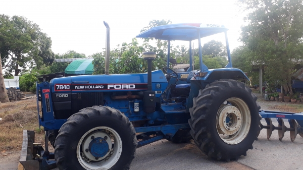 ขายฟอดร์ 7840 คาราโล่  6สูบ 105  แรง เกียรกลาง 8&times;2  พร้อมทะเบียน ราคา 690000บาท พร้อมใช้