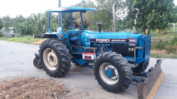 ขายฟอดร์ 7840 คาราโล่  6สูบ 105  แรง เกียรกลาง 8&times;2  พร้อมทะเบียน ราคา 690000บาท พร้อมใช้