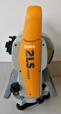 กล้องสำรวจมือสอง Total Station CYGNUS KS-102 by TOPCON  นอลปรี่ซึ่ม  เลเซอร์นำเป้า 2หน้าจอ Accuracy2&rdquo; ความละเอียดหน้าจออ่าน 1&rdquo;  สภาพดีพร้อมใช้ อุปกรณ์ตามรูป พร้อม calibrated