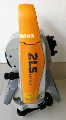 กล้องสำรวจมือสอง Total Station CYGNUS KS-102 by TOPCON  นอลปรี่ซึ่ม  เลเซอร์นำเป้า 2หน้าจอ Accuracy2&rdquo; ความละเอียดหน้าจออ่าน 1&rdquo;  สภาพดีพร้อมใช้ อุปกรณ์ตามรูป พร้อม calibrated