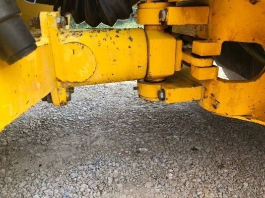 รถบดเล็ก BOMAG BW100AD-3