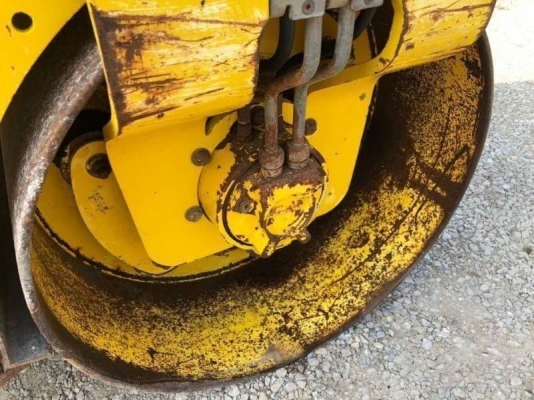 รถบดเล็ก BOMAG BW100AD-3