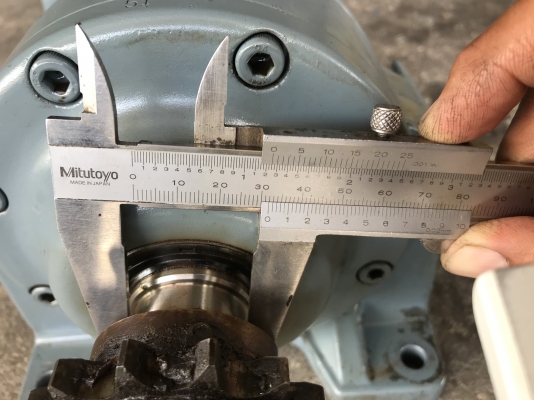 ขายมอเตอร์เกียร์ Cycro drive Sumitomo 1HP. 380V made in Japan อัตราทด 1:51 เพลาออกประมาณ 28รอบต่อนาที สภาพสวยเดิมๆ หมุนนิ่ม พร้อมใช้งาน
