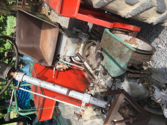 รถไถนั่งขับสามเกียร์พร้อมใช้สภาพดี สนใจ0848017186 รถไถนั่งขับสามเกียร์พร้อมใช้สภาพดี สนใจ0848017186