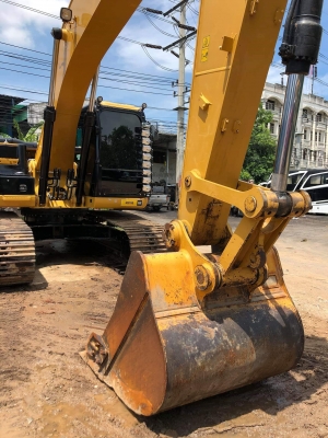 CAT 320D2 รถปี16 ใช้งาน 4960ช.ม ตัวกรองอากาศใหญ่ ครอบกล่องไฟ มีเสียงเตือนเดินหน้าถอยหลัง สีเดิมทั้งคัน เล่มทะเบียน CAT 320D2 รถปี16 ใช้งาน 4960ช.ม ตัวกรองอากาศใหญ่ ครอบกล่องไฟ มีเสียงเตือนเดินหน้าถอยหลัง สีเดิมทั้งคัน เล่มทะเบียน