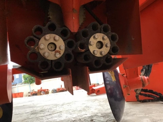 เครื่องปลูกมันCP100F