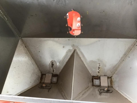 เครื่องปลูกมันCP100F