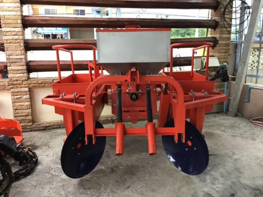 เครื่องปลูกมันCP100F