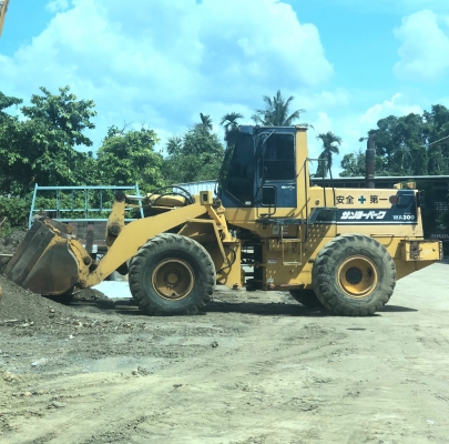 ขายรถตัก KOMATSU WA300-1 สวยๆเดิมๆ สนใจโทร 081-970-1072 ขายรถตัก KOMATSU WA300-1 สวยๆเดิมๆ สนใจโทร 081-970-1072
