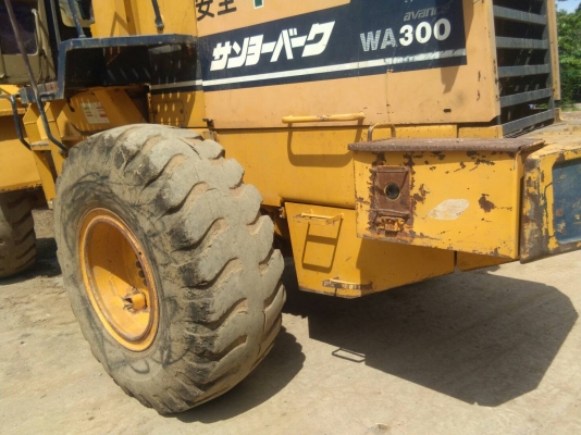 ขายรถตัก KOMATSU WA300-1 สวยๆเดิมๆ สนใจโทร 081-970-1072