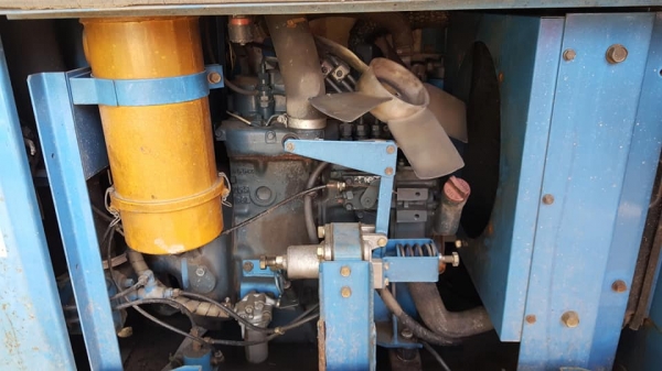 SALE* FROM JAPAN สินค้าหลุดจอง เพิ่งนำเข้า*เครื่องปั๊มลม แบบเครื่องยนต์ดีเซล *AIRMAN PDR50S*