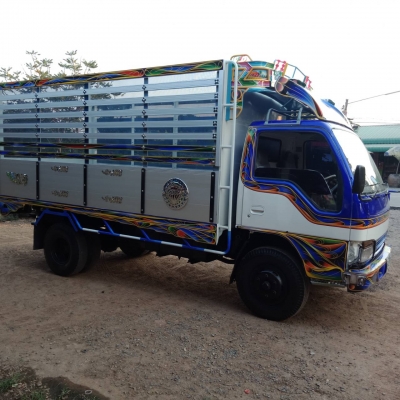 หกล้อดั้มเกษตร