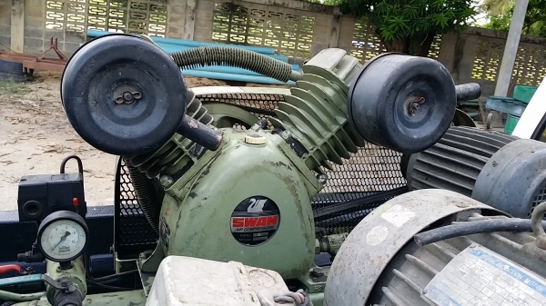 ปั้มลม3แรง ถังน้อยๆร้อยกว่าลิตร ไฟ380 ตัวละ12500