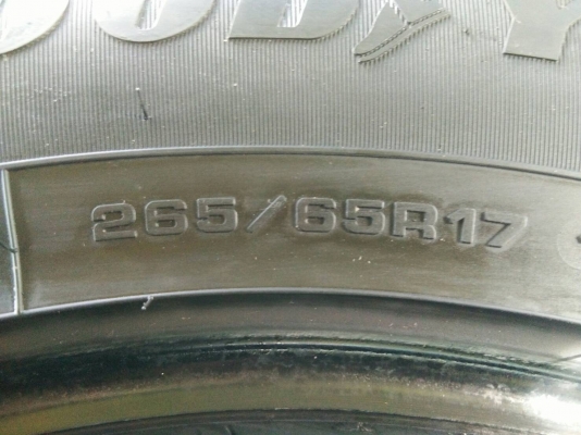 ขายยาง goodyear 265/65R17 ปี17 ชุดละ 3900 บาท ขายยาง goodyear 265/65R17 ปี17 ชุดละ 3900 บาท