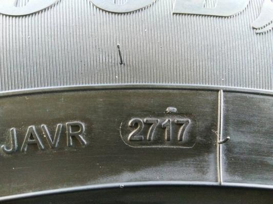 ขายยาง goodyear 265/65R17 ปี17 ชุดละ 3900 บาท ขายยาง goodyear 265/65R17 ปี17 ชุดละ 3900 บาท