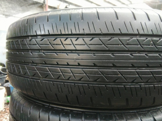 ขายยาง บริดจสโตน 215/60R16 ปี17 ชุดละ 2800 บาท ขายยาง บริดจสโตน 215/60R16 ปี17 ชุดละ 2800 บาท