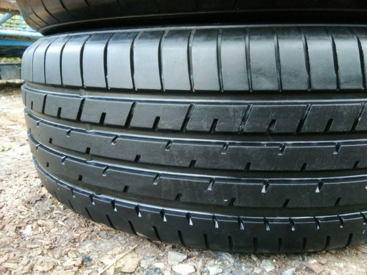 ขายยาง TOYO 225/55R19 ปี18 ชุดละ 5900 บาท