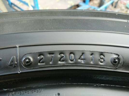 ขายยาง TOYO 225/55R19 ปี18 ชุดละ 5900 บาท