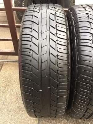 ยาง​ BF​ Goodrich​ 215 60​ 16​ ปี18 ดอกเต็ม​ ไม่มี​ปะ​ เนื้อนิ่มๆ ใช้ยาว ราคาไม่​แพง​