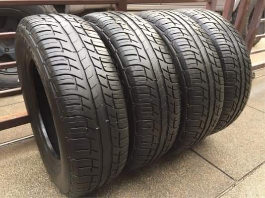 ยาง​ BF​ Goodrich​ 215 60​ 16​ ปี18 ดอกเต็ม​ ไม่มี​ปะ​ เนื้อนิ่มๆ ใช้ยาว ราคาไม่​แพง​