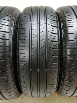 ยาง Dunlop 205 60 16 กลางปี18 ดอกเต็ม เนื้อนิ่มๆ ไม่มีปะ ใช้ยาว มีให้เลือก2ชุด ราคาไม่แพง