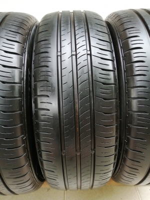 ยาง Dunlop 205 60 16 กลางปี18 ดอกเต็ม เนื้อนิ่มๆ ไม่มีปะ ใช้ยาว มีให้เลือก2ชุด ราคาไม่แพง