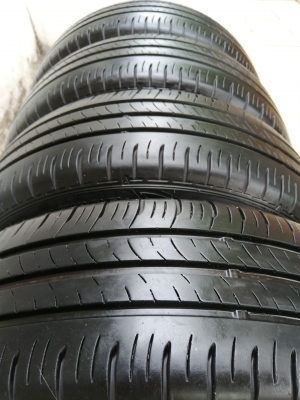 ยาง Dunlop 205 60 16 กลางปี18 ดอกเต็ม เนื้อนิ่มๆ ไม่มีปะ ใช้ยาว มีให้เลือก2ชุด ราคาไม่แพง