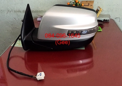 กระจกมองข้างMazda BT50 มีไฟเลี้ยว ปี2009 แท้ Tel.084-096-1645 คุณจี