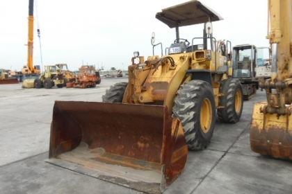 ขายรถตักล้อยาง KOMATSU WA100-1 (สภาพดี) ขายรถตักล้อยาง KOMATSU WA100-1 (สภาพดี)