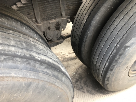 240แรงนางฟ้ามี6คัน 10ล้อหัวลาก 2เพลาเกียร์ฟุลเลอร์ รถสภาพดีทุกคัน ของบริษัทโค๊กหาดใหญ่