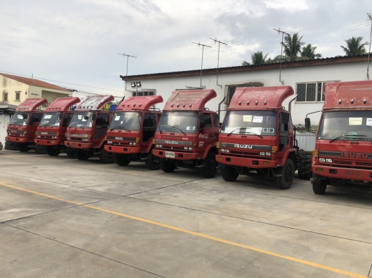 240แรงนางฟ้ามี6คัน 10ล้อหัวลาก 2เพลาเกียร์ฟุลเลอร์ รถสภาพดีทุกคัน ของบริษัทโค๊กหาดใหญ่