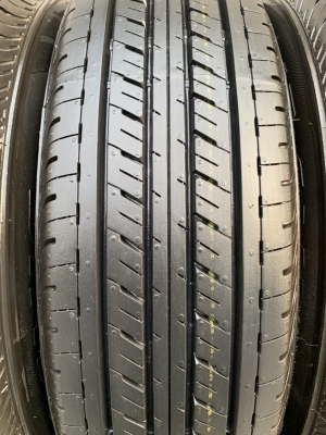 ยางใหม่ป้ายแดง 195-15 Bridgestone ปี 19 ตุ่มเป้งๆ เส้นสีชัด