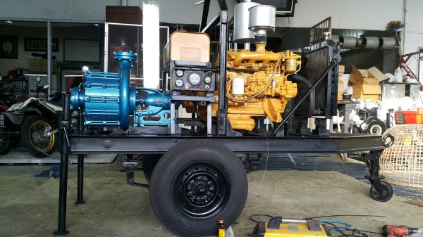 เครื่องสูบนํ้าขนาดใหญ่ได้มาตราฐานทุกระบบพร้อมใช้งาน