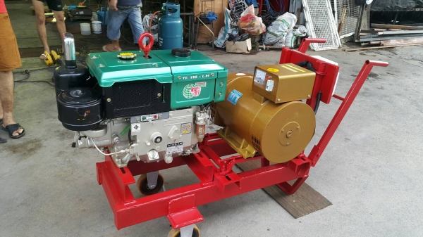 เครื่องปั่นไฟประดอบใหม่เอี่ยม ใช้งานได้หลากหลาย