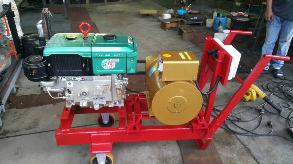 เครื่องปั่นไฟประดอบใหม่เอี่ยม ใช้งานได้หลากหลาย