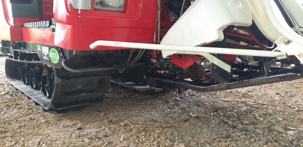 รถเกี่ยวข้าว 2 แถวนั่งขับ พร้อมใช้งาน