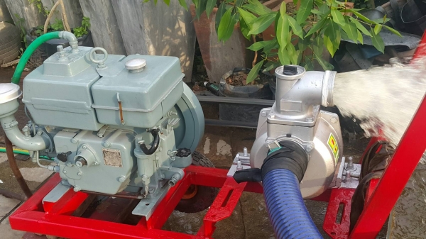 ขายเครื่องสูบนํ้าประกอบใหม่ เครื่องยนต์ คูโบต้า 8  แรงม้า