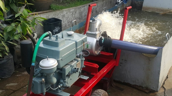 ขายเครื่องสูบนํ้าประกอบใหม่ เครื่องยนต์ คูโบต้า 8  แรงม้า