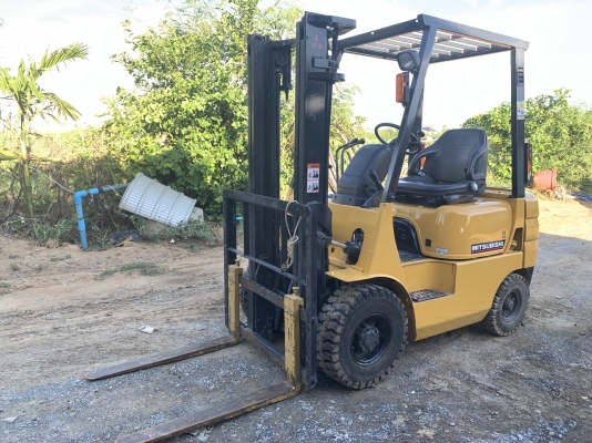 รถยก มิสซูมิสชิ fd15 ไม่เคยใช้ในไทย เครื่องดีเซล ยางใหม่4เส้น ยกสูง3เมตร เกียออโต้ โทร 086-1602189