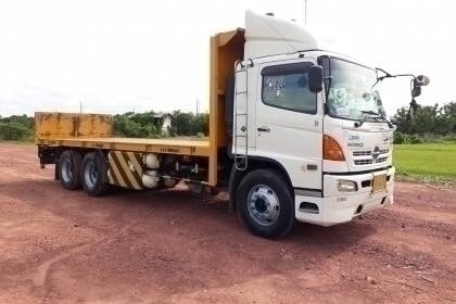 HINO MECA 500 (พื้นเรียบ 10 ล้อ เพลาเดียว)กระบะยาว 7.5 ม. เครื่อง 260แรง ปี54 ก๊าซ CNG ห้าง ถ้ง 12 ใ
