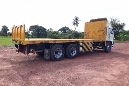 HINO MECA 500 (พื้นเรียบ 10 ล้อ เพลาเดียว)กระบะยาว 7.5 ม. เครื่อง 260แรง ปี54 ก๊าซ CNG ห้าง ถ้ง 12 ใ