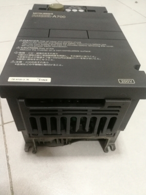 INVERTERมิตซู5แรง220v 3.7kw