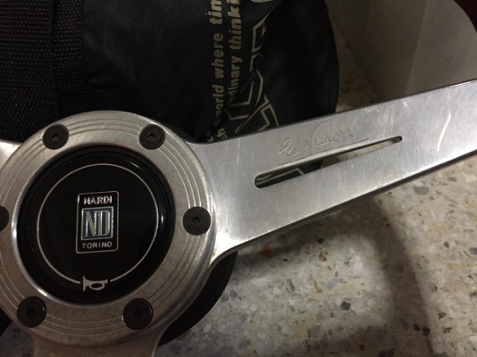 พวงมาลัย Nardi