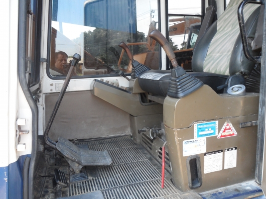 PC60-6 KOMATSU รถใช้มาแค่ 7,XXX ชั่วโมง ราคา680,000บาท คอลโทรนสั้น แอร์เย็น ช่วงล่างเต็ม สนใจโทรหาที่เบอร์ 081-989-1989 หรั่งครับ