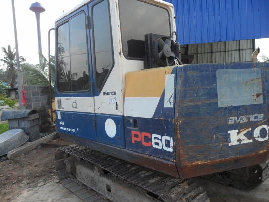 PC60-6 KOMATSU รถใช้มาแค่ 7,XXX ชั่วโมง ราคา680,000บาท คอลโทรนสั้น แอร์เย็น ช่วงล่างเต็ม สนใจโทรหาที่เบอร์ 081-989-1989 หรั่งครับ