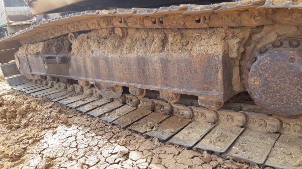 ขาย 375,000 แบคโฮบูมยาว 16 ม. CAT E 200 B เครื่องดี ปั้มแรง เอวแน่น ช่วงล่างดี บูมอามร์มีปะ รถพร้อมใช้งาน  รถอยู่ อยุธยา 090-772-3710 090-772-3708