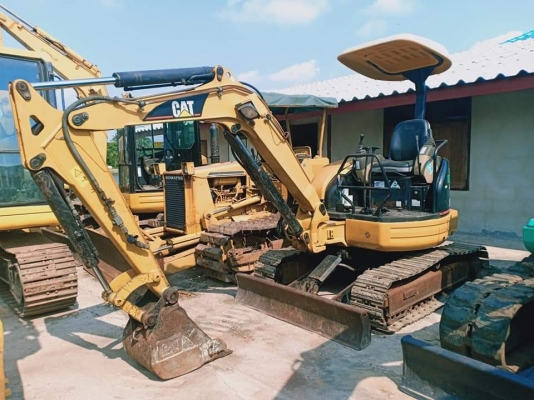 ขายจ้า..CATERPILLAR 303ccr เก่านอก มีลายแย๊ก แทรคเหล็ก 3,xxxชั่วโมง  สภาพสวย พร้อมใช้  โทร 089-3818694 จ๊อย