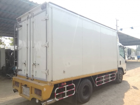 6 ล้อกลาง *EURO3* ISUZU NMR 130 แรงม้า คอมมอนเรว ยาว 4.30 ม. รถสวยเดิมทั้งคัน+สภาพพร้อมใช้งาน รถห้าง 6 ล้อกลาง *EURO3* ISUZU NMR 130 แรงม้า คอมมอนเรว ยาว 4.30 ม. รถสวยเดิมทั้งคัน+สภาพพร้อมใช้งาน รถห้าง