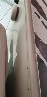 ตู้แห้งขนาดตู้ยาว 7.20 เมตร กว้าง 2.45 เมตร สูง 2.40 เมตร เดิมใส่รถฮีโน่ รุ่น FG 1j ตู้ไม่เคยอุบัติเหตุ หรือเสียทรง ตู้แห้งขนาดตู้ยาว 7.20 เมตร กว้าง 2.45 เมตร สูง 2.40 เมตร เดิมใส่รถฮีโน่ รุ่น FG 1j ตู้ไม่เคยอุบัติเหตุ หรือเสียทรง