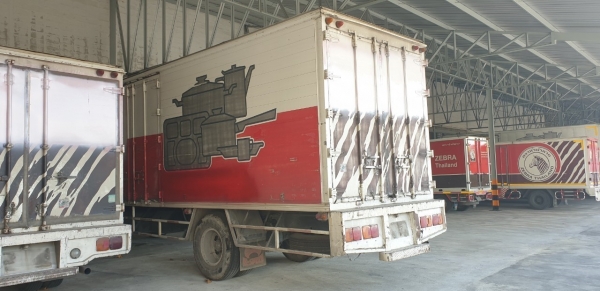 ตู้แห้งขนาดตู้ยาว 7.20 เมตร กว้าง 2.45 เมตร สูง 2.40 เมตร เดิมใส่รถฮีโน่ รุ่น FG 1j ตู้ไม่เคยอุบัติเหตุ หรือเสียทรง ตู้แห้งขนาดตู้ยาว 7.20 เมตร กว้าง 2.45 เมตร สูง 2.40 เมตร เดิมใส่รถฮีโน่ รุ่น FG 1j ตู้ไม่เคยอุบัติเหตุ หรือเสียทรง